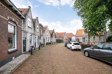 Ring 30, Middelharnis